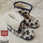 Aukštos gėlėtos tapkutės Aukštos gėlėtos tapkutės