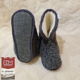 Aukštos pilkos tapkutės Aukštos pilkos tapkutės