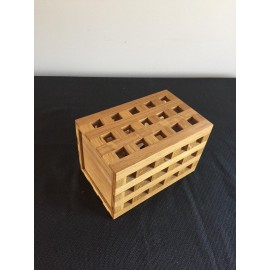 Dėžė stalo įrankiams