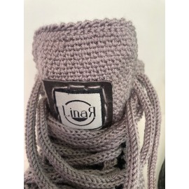 Tamsiai violetiniai ir juodi Nerti Batai