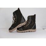 Juodi žali veltinio batai