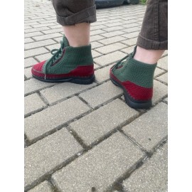  Nerti Batai bordo su žalia