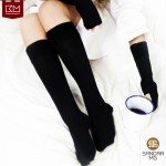 Ilgos megztos juodos kojinės 