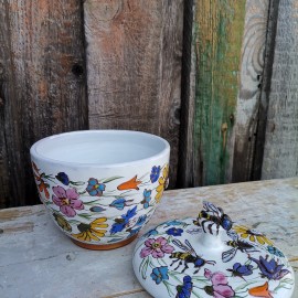 Dėžutė PIEVA SU BITĖMIS