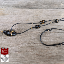 Keramikos pakabukas su paukšteliu juodas