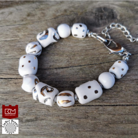 Keramikos apyrankė „Baltoji magija“ su užsegimu