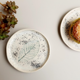 Desertinė lėkštutė su lapeliu