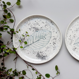 Desertinė lėkštutė su lapeliu