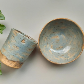 Sendinto stiliaus dubenėlis